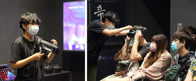 民眾觀影前，工作人員會做簡單介紹，同時幫忙戴上微軟HoloLens 2 MR眼鏡。(攝影/Carter)
