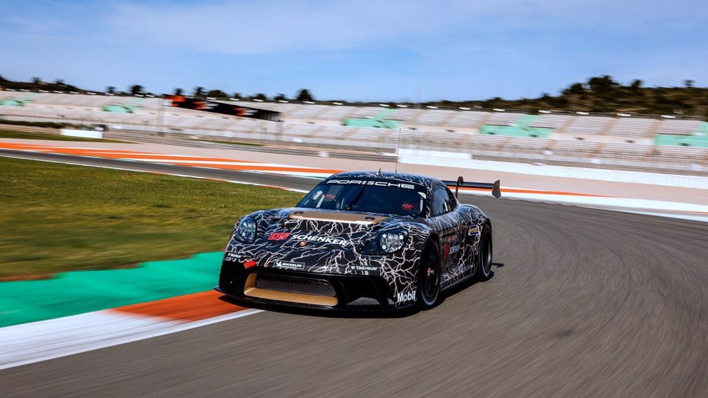 Porsche 718 Cayman GT4 ePerformance展示Mission R的潛力 六月啟動世界巡迴展示(圖/Carstuff) 