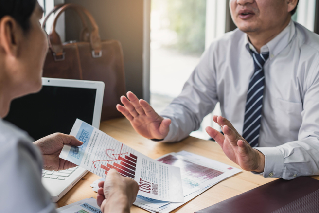 防疫保单如何理赔成为讨论焦点。（示意图／shutterstock）