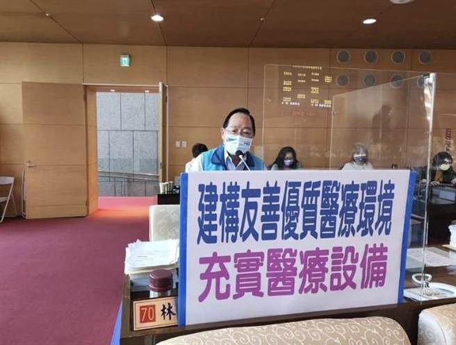 台中市议员林荣进确诊新冠肺炎，为台中市议会地7名染疫的议员。(摘自林荣进脸书／林欣仪台中传真)
