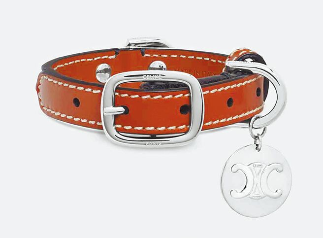 Celine銀鎖片方釦項圈，價格未定。（Celine提供）