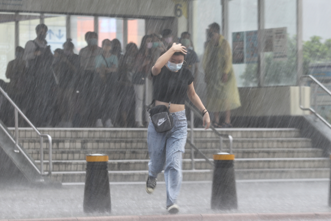 好天气即将结束，接下来滞留锋接管，未来一周天气不佳。（资料照）