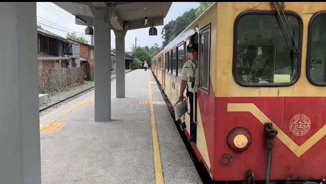 阿里山林铁搭乘人数减少，5月21日起部分班次停驶。（林铁及文资处提供／张亦惠嘉县传真）