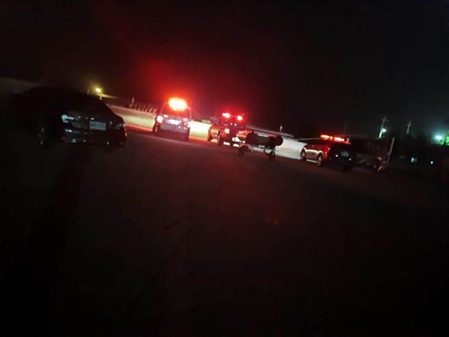 眾人漏夜搜救但仍找不到失蹤女子。（翻攝照片／李京昇苗栗傳真）