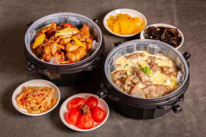 台北萬豪常態外賣，全新推出滑嫩可口的「滑蛋牛肉飯」、鹹香下飯「豉汁雞球飯」等各式異國風味獨饗個人餐，道道滿足饕客味蕾。（萬豪提供）