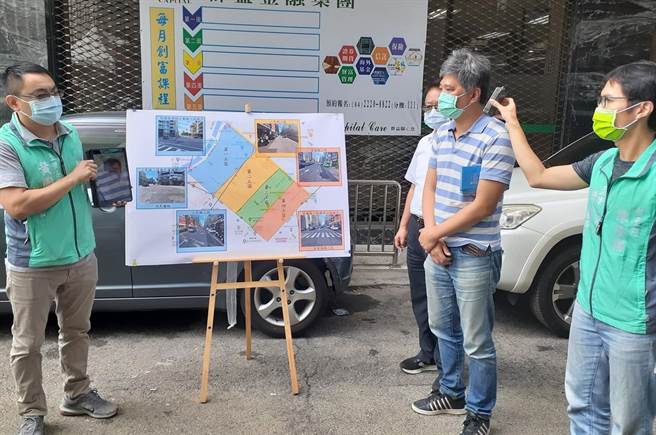 立委黃國書爭取自來水管汰換經費6千萬元，他確診居家隔離仍以視訊主持會勘，關心地方建設。（陳淑芬攝）