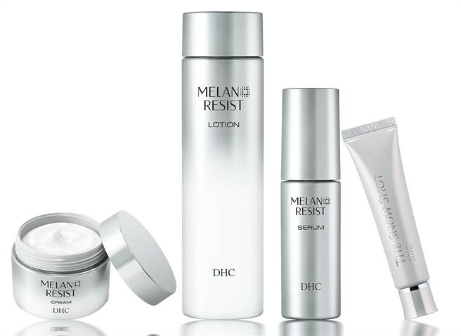 淡斑提亮有感组，极光淡斑精华霜、极光淡斑化妆水、极光淡斑精华乳、嫩白极光精萃，特价2590元。（DHC提供）