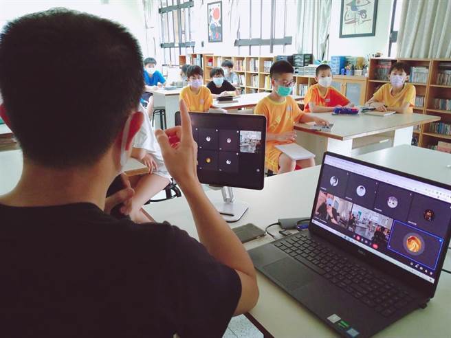 ▲原本坚持融合教学模式的基隆市，20日宣布，自23日起高中以下学校原则採远距教学上课。（基隆市政府提供／张志康基隆传真）