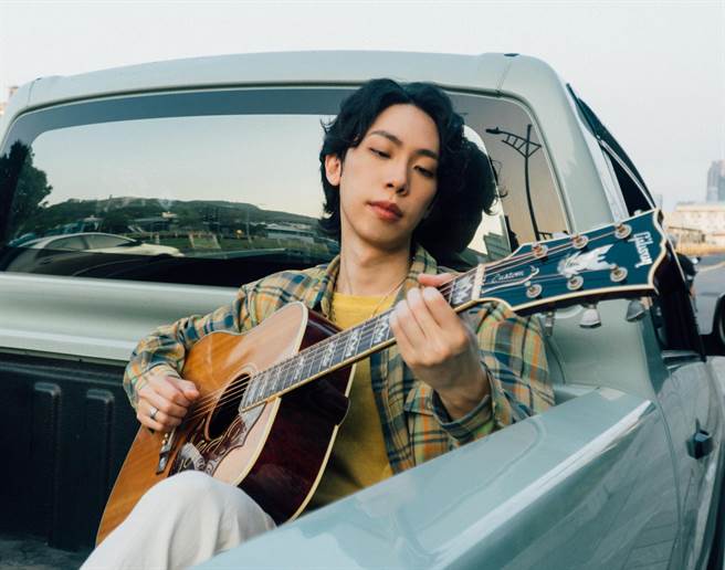 李晋玮全新创作专辑《What’s Your Story？ 》今数位发行。（宇森工作室提供）