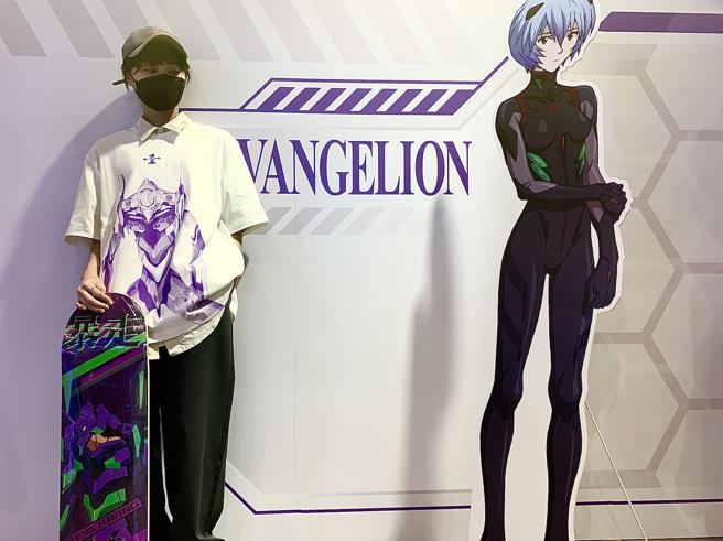 三创生活园区在6月14日前更有Caravan主办的「EVANGELION福音战士 台北快闪店」，现场集结了超过40种品项以上的官方日版周边，更有官方授权台湾设计生产的独家商品。（三创生活园区提供）