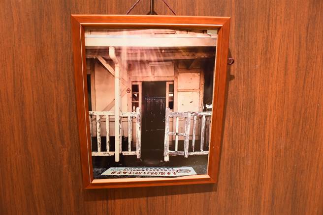 談文國小同學學習生活攝影，學校旁的談文火車站成為最佳景點。（謝明俊攝）