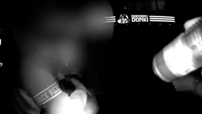 男客被劝导戴好口罩反呛「你死定了」 唐吉轲德员工提告恐吓（撷取自影片）