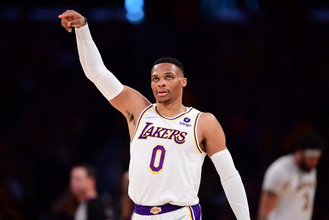 就算湖人刻意放出續留韋斯布魯克的假風聲，目前看來也沒大影響。(路透資料照)