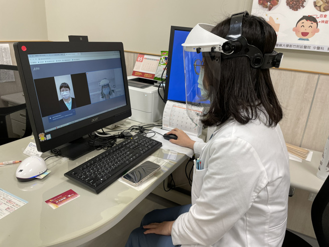 一名确诊女网友从预约到视讯看诊共等了5天，不料药物还要再等4天才会送达。（示意图，非新闻当事人／资料照）