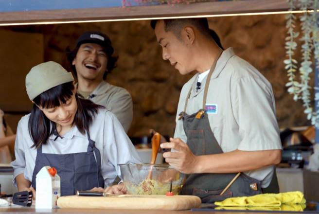 陈妤是本周的小帮手。（TVBS提供）