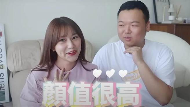 知名YouTuber拍影片分享收看《原子少年》心得。（野火娛樂提供）