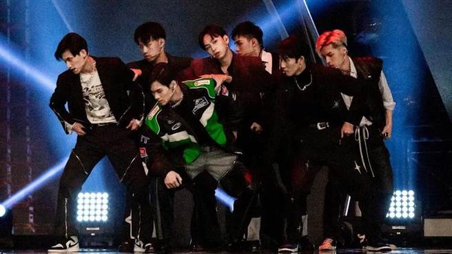 新一輪賽制「星球聯盟」火星與土星合作。（野火娛樂提供）