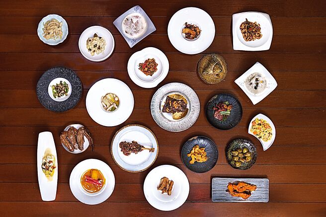 帝国会馆的「帝国美味独享配」，内有单人三天份的早中晚餐与点心共25道，每组售价1,999元、台北市含配送费。图／业者提供