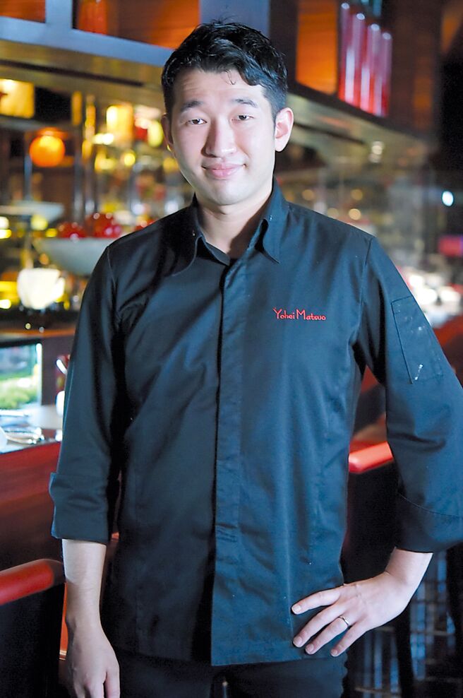 台北〈侯布雄法式餐厅〉（L'ATELIER de Joel Robuchon Taipei）新任日籍主厨松尾洋平（Yohei Matsuo）。图／姚舜