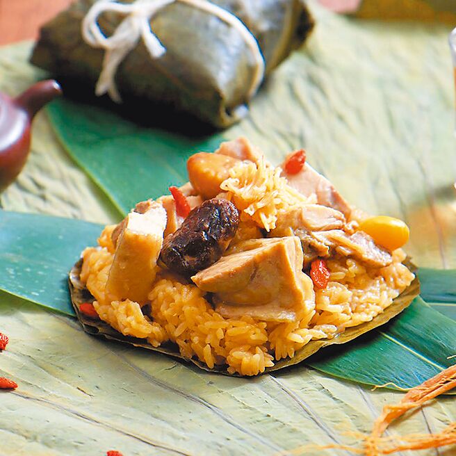 台北老爺推出獲媒體評比冠軍代表「人蔘花雕雞粽」。（老爺酒店集團提供）