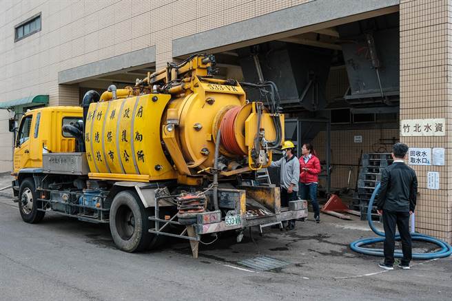 竹北市水資源回收中心回饋金「跳票」17年，縣長楊文科獲悉後兌現承諾。（羅浚濱攝）