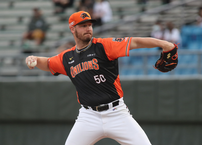 统一狮布雷克。（郑任南摄）