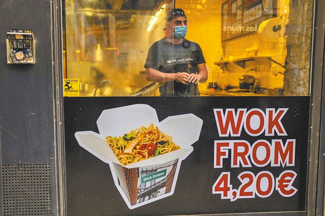 地下经济疫外见光死图╱美联社