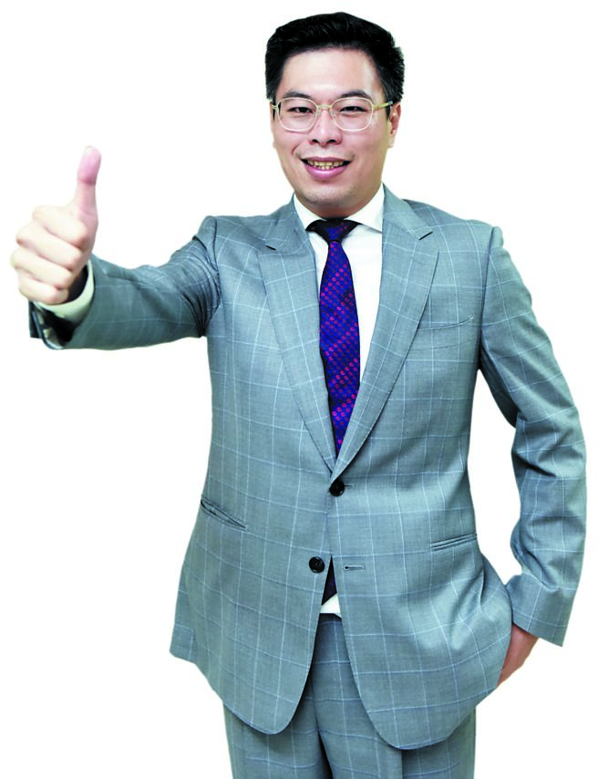 鴻光投顧分析師張志誠