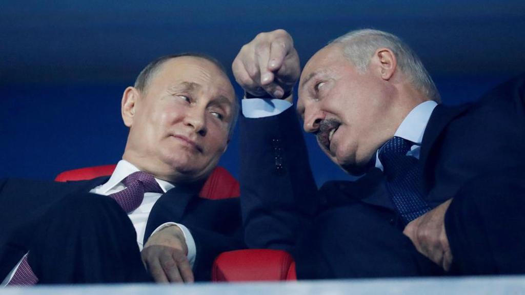 卢卡申科是普丁的少数盟友。图为2019 年 6月普丁与卢卡申科在欧洲运动会闭幕式上的互动。（图/路透社）(photo:ChinaTimes)