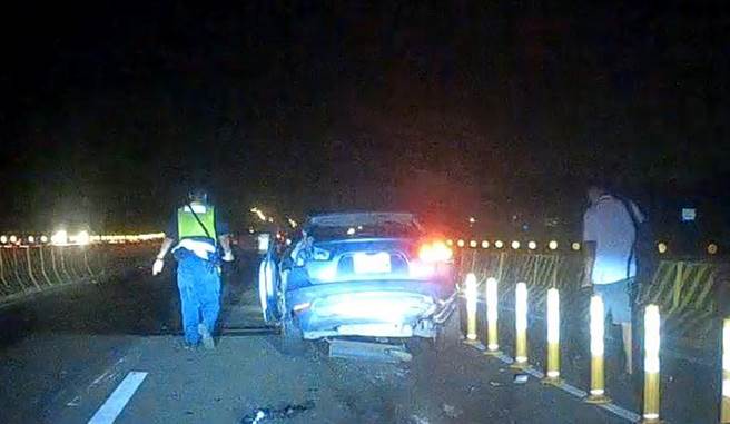 警方到場協助警戒並疏導交通。（翻攝照片／李京昇苗栗傳真）