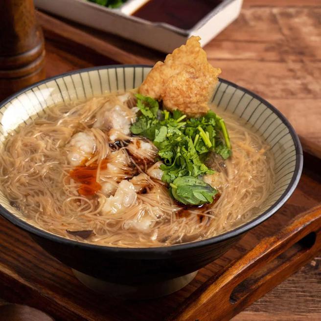 积极筹备中的「麦克麵线」，全台首店6月将开进台中逢甲商圈！图／业者提供