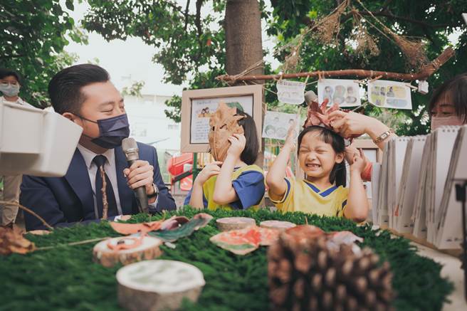 今年新竹市公共化幼儿园共释出1287个招生名额、非营利幼儿园则有399个名额。因应防疫，今年採优先入园资格生与一般生分流登记、线上抽籤及报到。（陈育贤摄）
