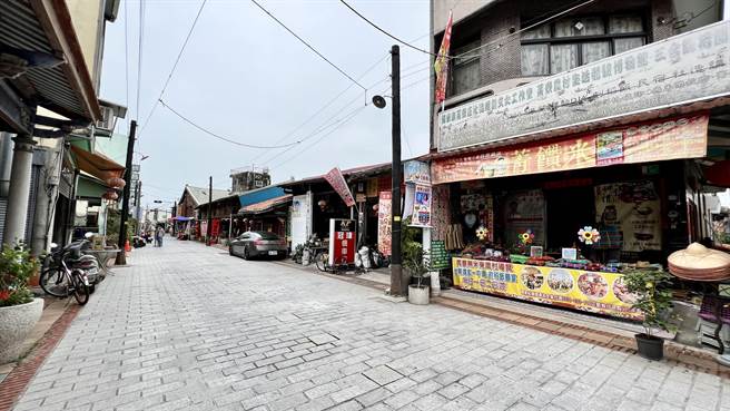 近期疫情升温，菁寮老街假日人潮大减9成。（张毓翎摄）