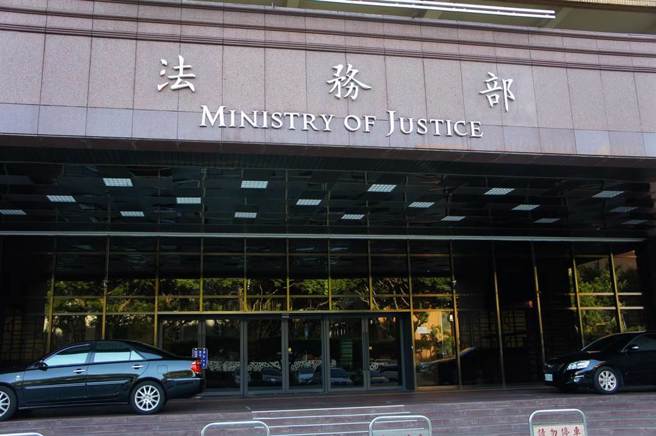 立法院司法及法制委员会今（23日）审查「公职人员财产申报法修正草案」第6条、第20条修正草案，增列直辖市议员、县市议员的财产申报资料应予公告。(本报资料照)