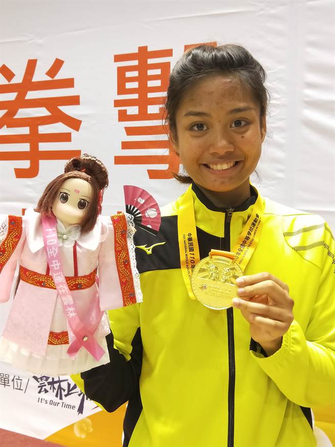 「击」破人生困境，内埔农工李敏获总统教育奖。(内埔农工提供)