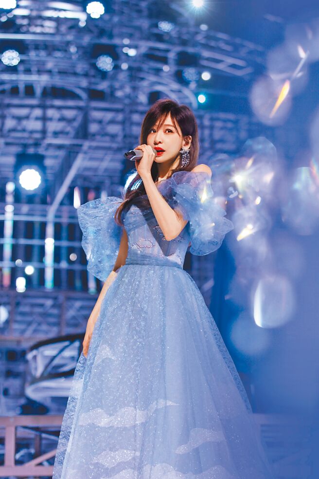 王心凌参加陆综《乘风破浪》衝上热搜冠军。（天晴娱乐提供）