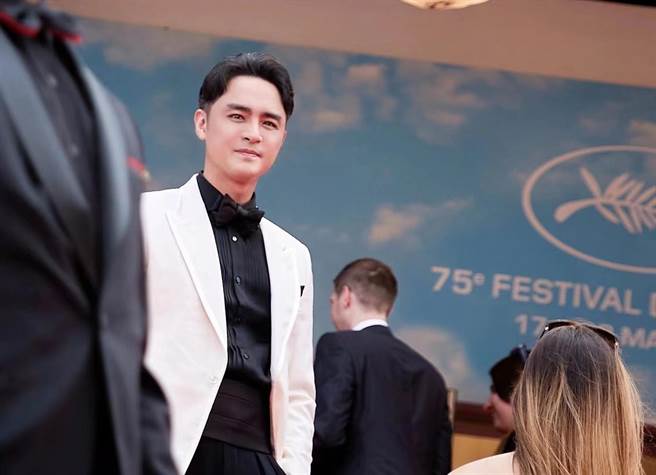 明道现身坎城影展红毯。（恒星影业提供）