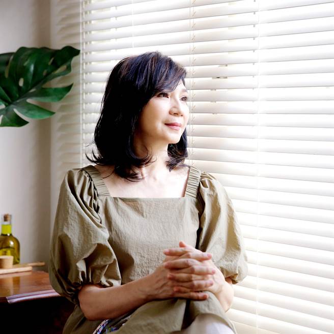 小百合周玥绮「青春终不悔」演唱会和专辑受疫情影响一波多折，宣布延期。（玥绮影视文化提供）