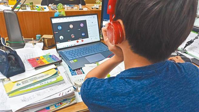 相较于国小以上学生，幼儿园要实施远距教学更困难。（示意图／本报资料照片）