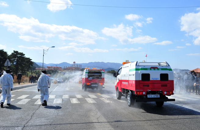 北韩在12日首次证实境内爆发COVID-19疫情，南韩、美国政府等都表示愿意提供防疫支援，但北韩政府未予回应。(示意图/shutterstock)