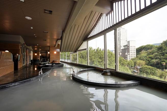 日胜生加贺屋白磺大眾汤。（日胜生加贺屋提供）