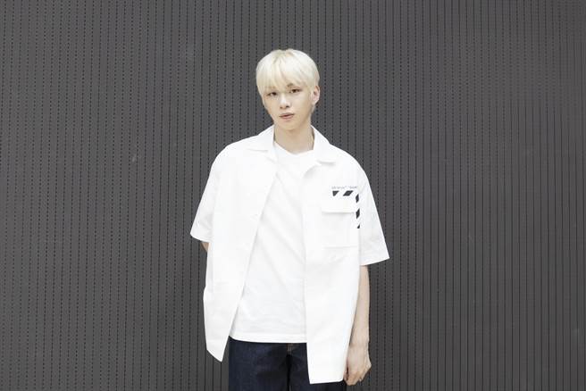 姜丹尼爾接受台灣媒體視訊聯訪。（索尼音樂提供）