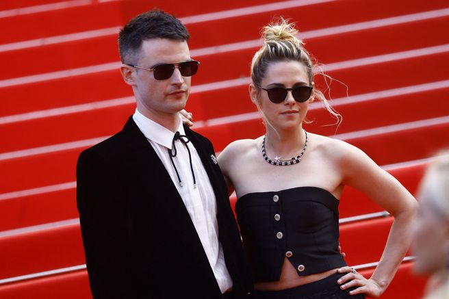 《无辜者》汤姆史特瑞吉（左）和克莉丝汀史都华（右）。（图／路透社）