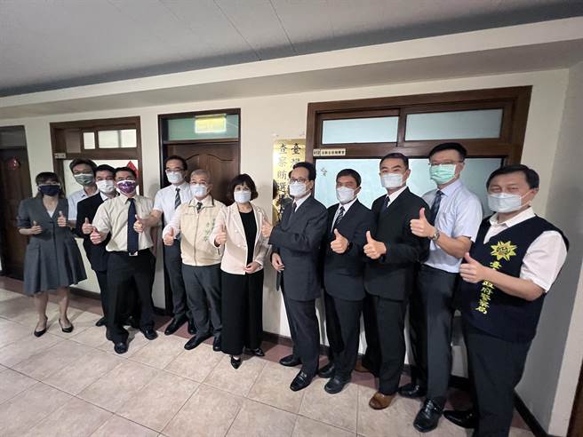 台南地检署偕同台南高分检、调查局台南市调查处、台南市警察局、市府政风处成立「查察贿选及暴力执行小组」。（洪荣志摄）