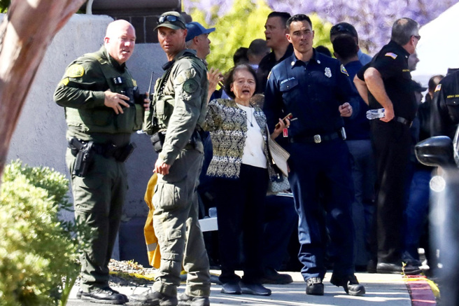 美國南加州日內瓦長老會教堂（Geneva Presbyterian Church）15日發生槍擊，被認為是政治仇恨犯罪。（圖／路透社）