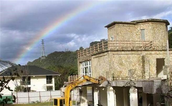 前苗栗县长刘政鸿的胞弟刘政池被控占地兴建「七七行馆」，遭阳管处拆除建物。（本报资料照片）