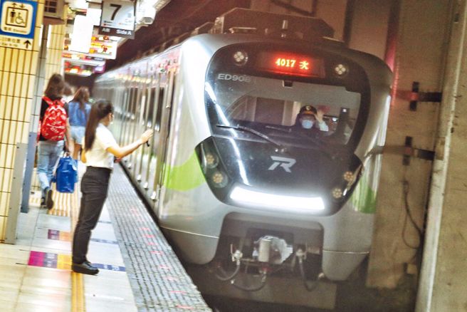 端午疏運危機解除 台鐵工會取消不加班行動（本報資料照）