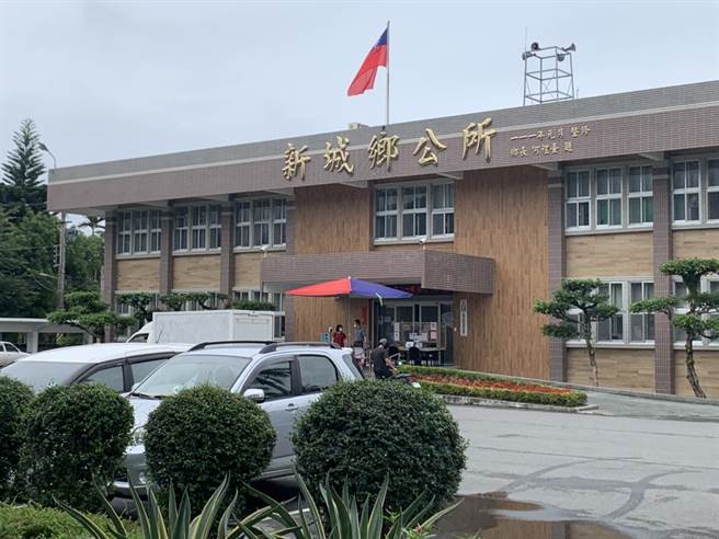 花莲县新城乡再推新福利措施「住院乡亲营养慰问金」，乡民因伤病住院可获1000元慰问金。（王志伟摄）