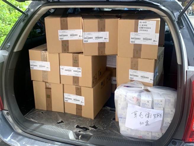 南投已获配口服抗病毒药物(Paxlovid)3000人份，25日全面配送到县内99据点， 大幅提升给药的便利性。（卫生局提供／吴建辉南投传真）