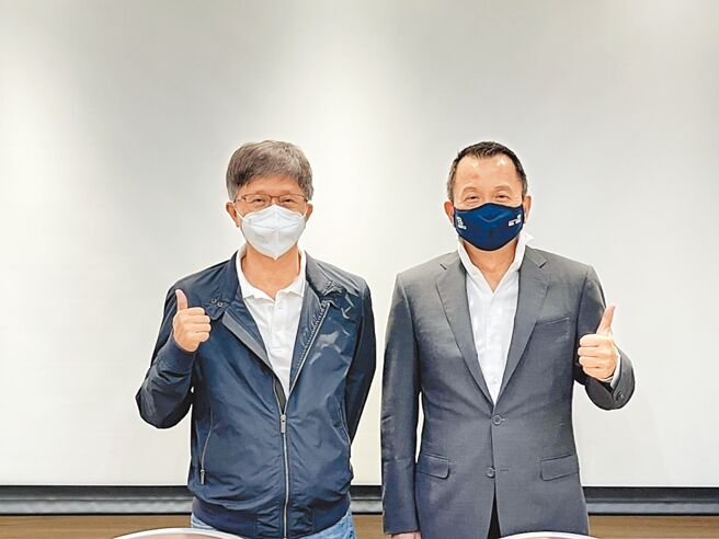 泰鼎董事长王树木（左）、执行长周瑞祥（右）。图／王赐麟